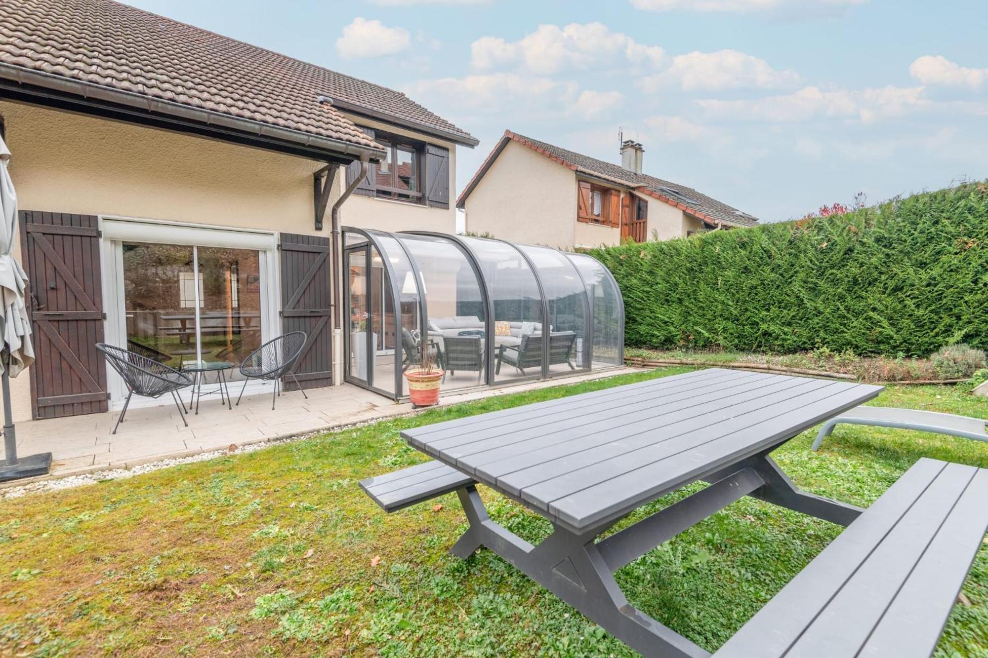 Alpiloc - Town House With Garden And Winter Lounge Villa Annecy Exterior photo